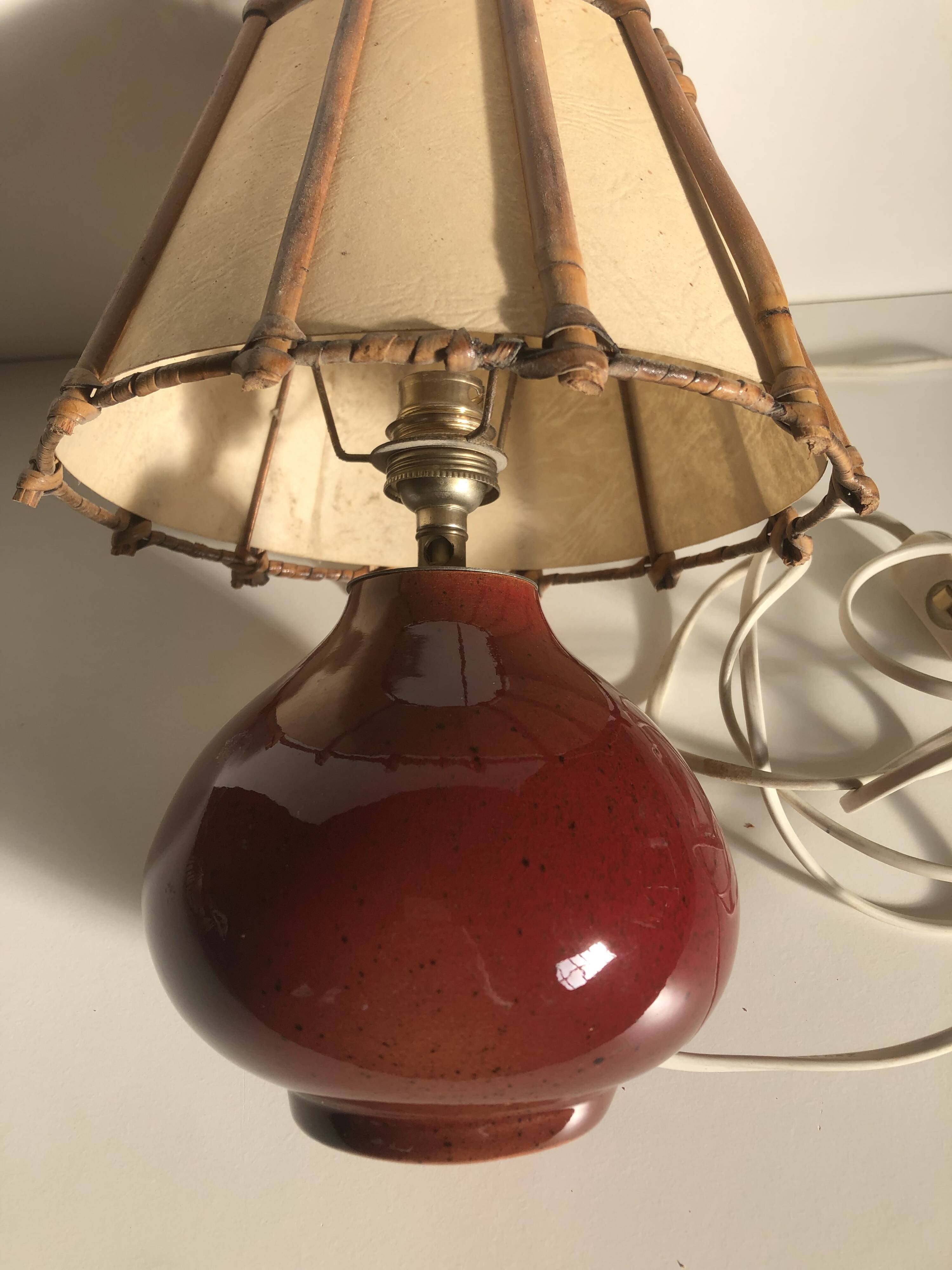 Lampe céramique rouge