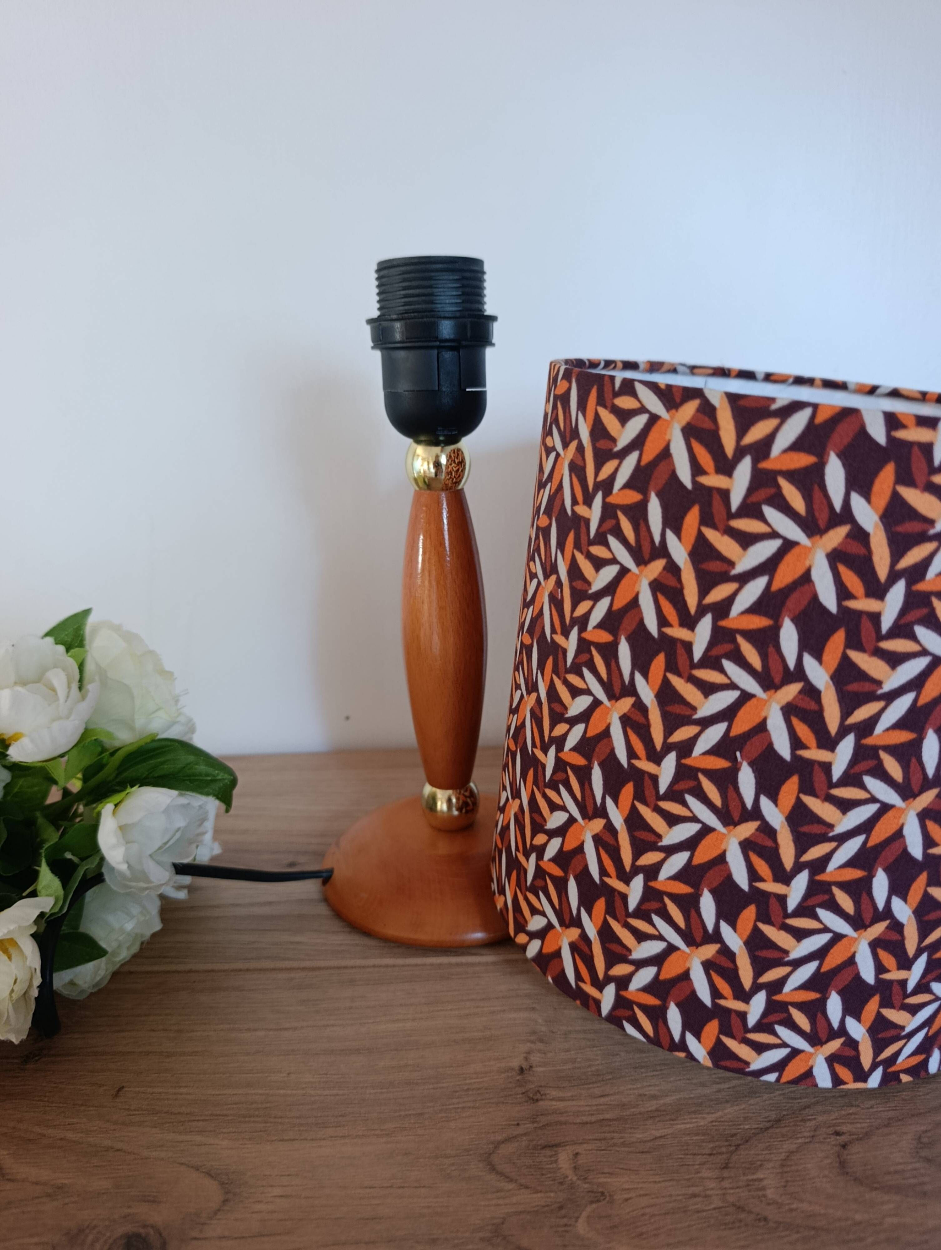 Lampe bois mid-century Abat-jour graphisme végétal