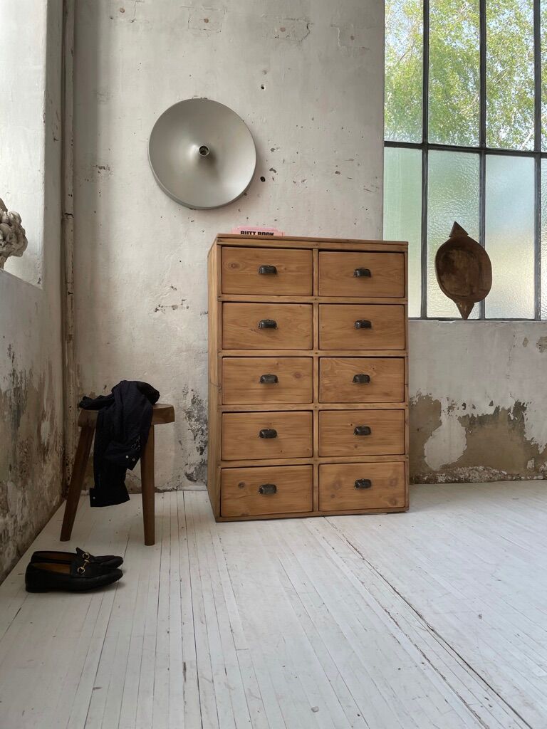 Craft furniture with drawers shell handles