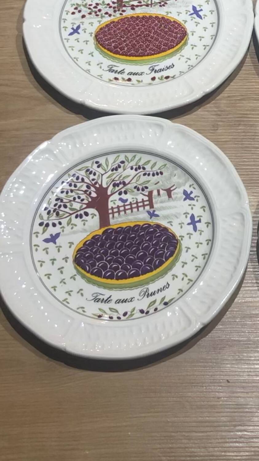 Set of 6 dessert plates, Gien, “Les Tartes” collection