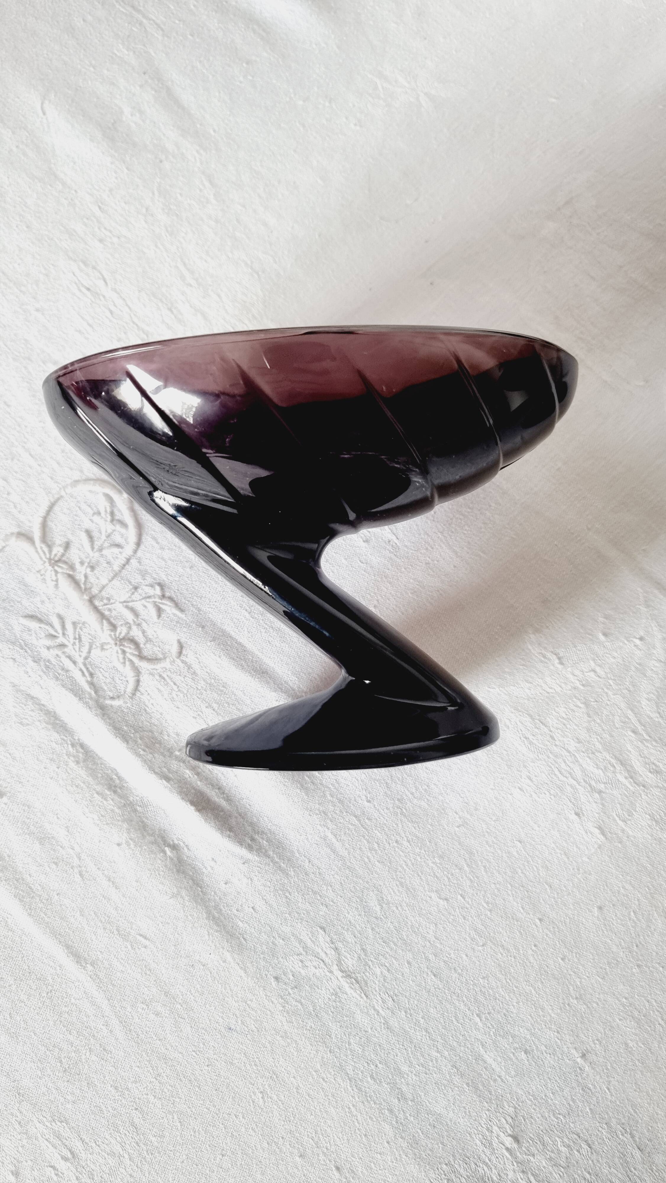 Set of 4 "Zig-Zag" dessert glasses in amethyst crystal Art Deco