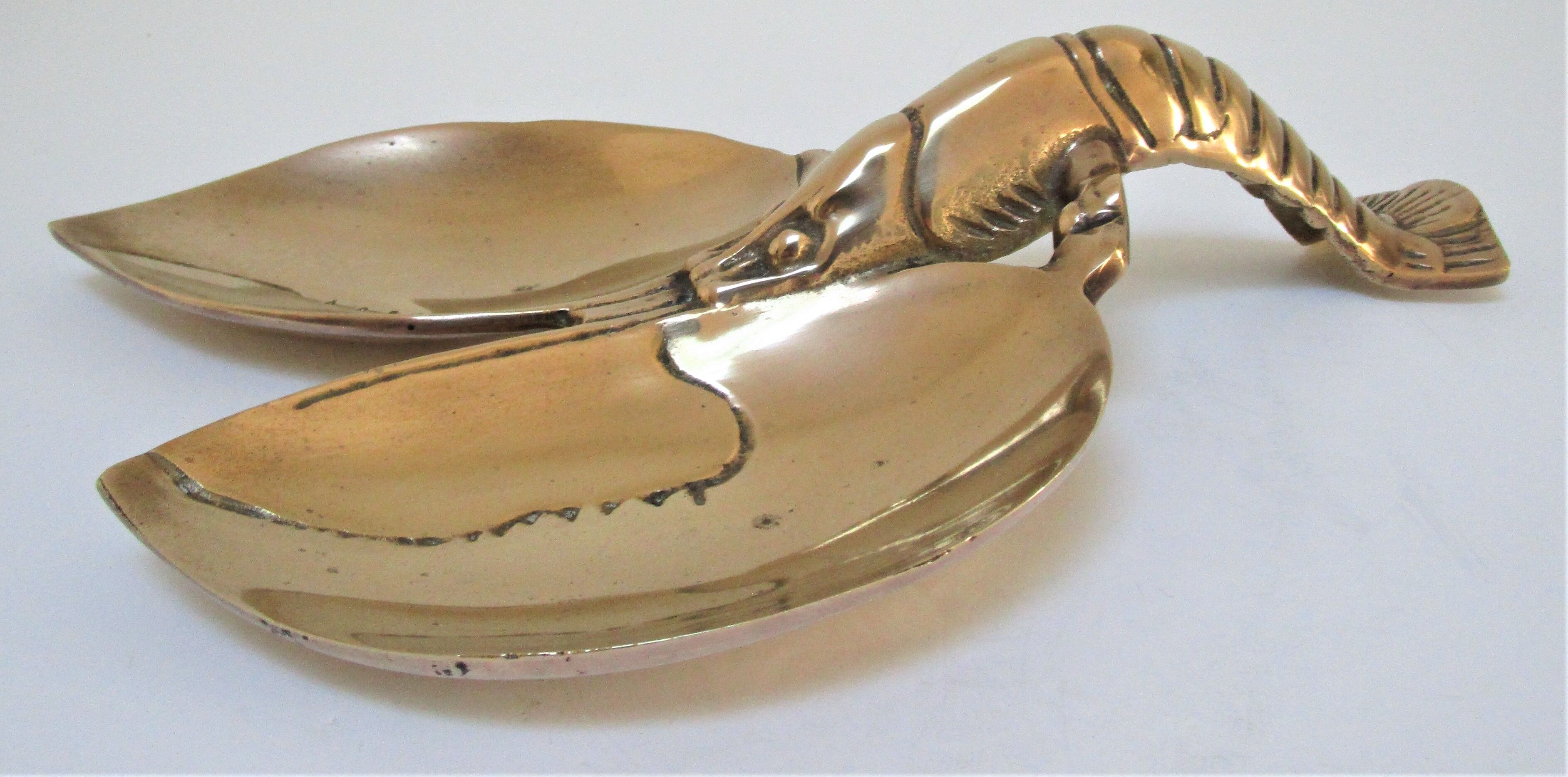 Solid brass lobster forming zoomorphic plateau