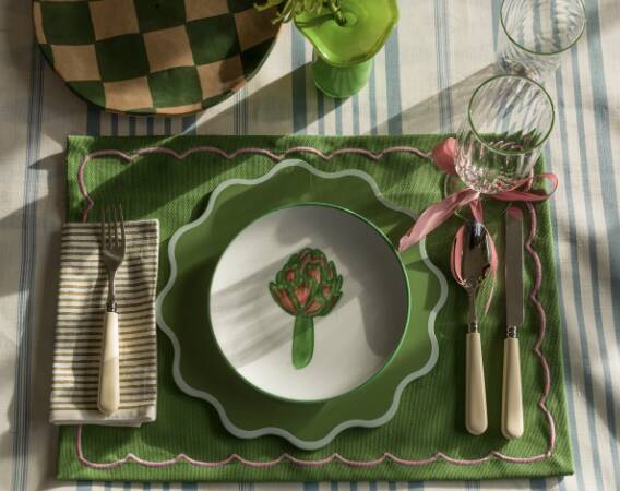 White and green placemat