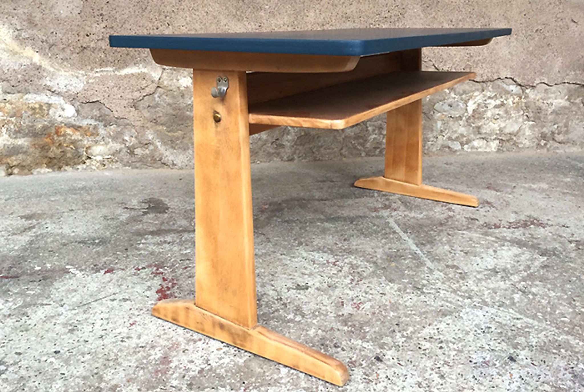 Casala writing desk