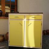 Buffet parisien en bois / portes et tiroirs jaune / années 1960