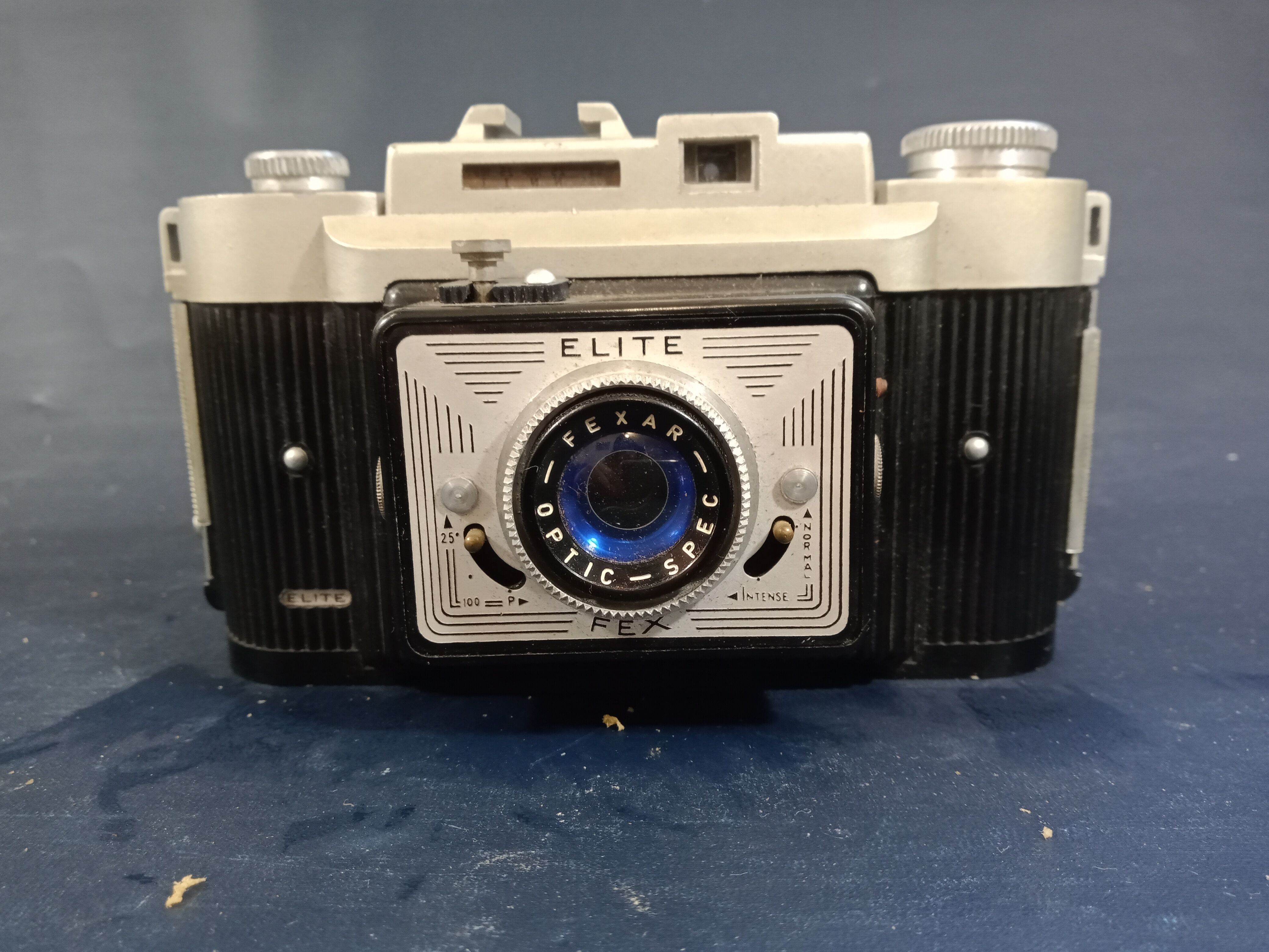 Fex Elite camera with leather cover and flash