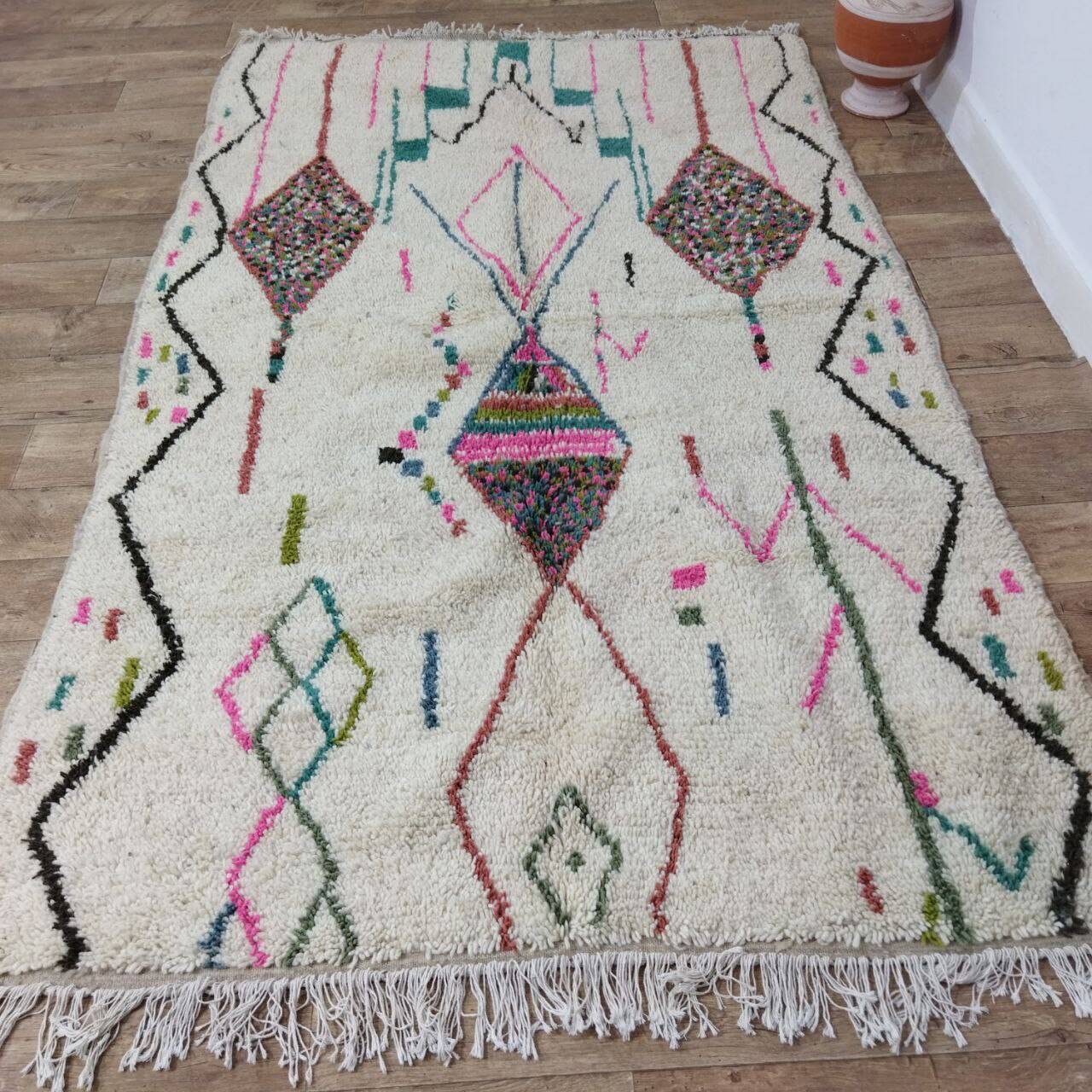 Handmade Moroccan Berber rug 250 x 150 cm