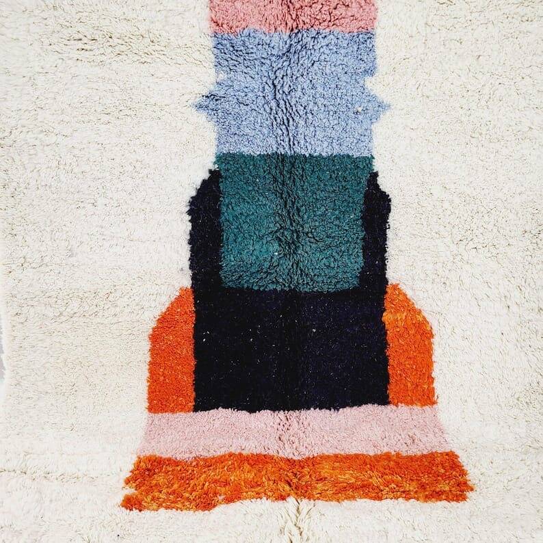 Handmade Berber rug with colourful patterns, size 150x250 cm.