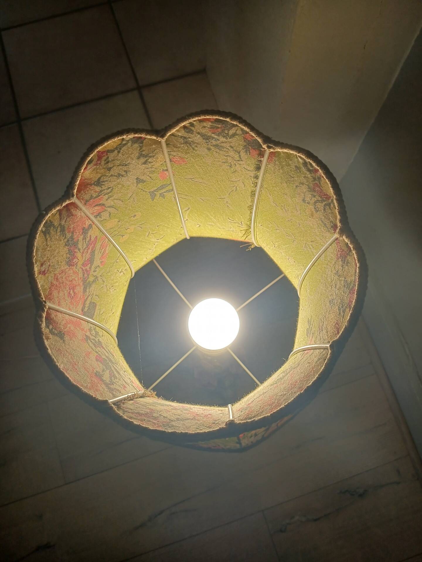 Antique lamp in Italian ceramic