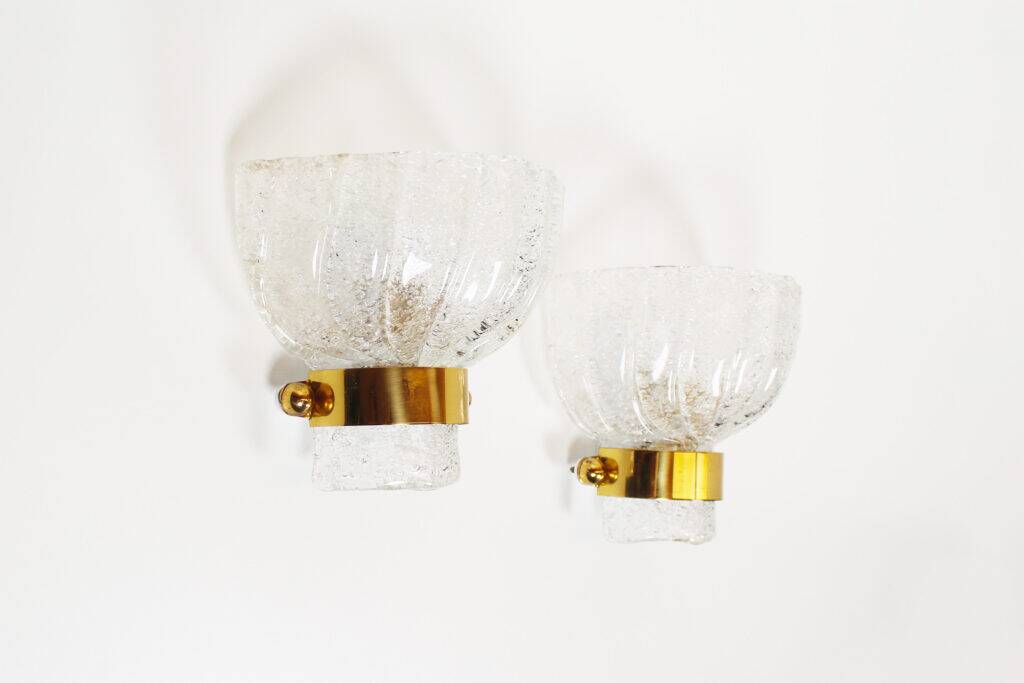 Large pair of 1970s Murano glass and brass wall sconces by Hillebrand