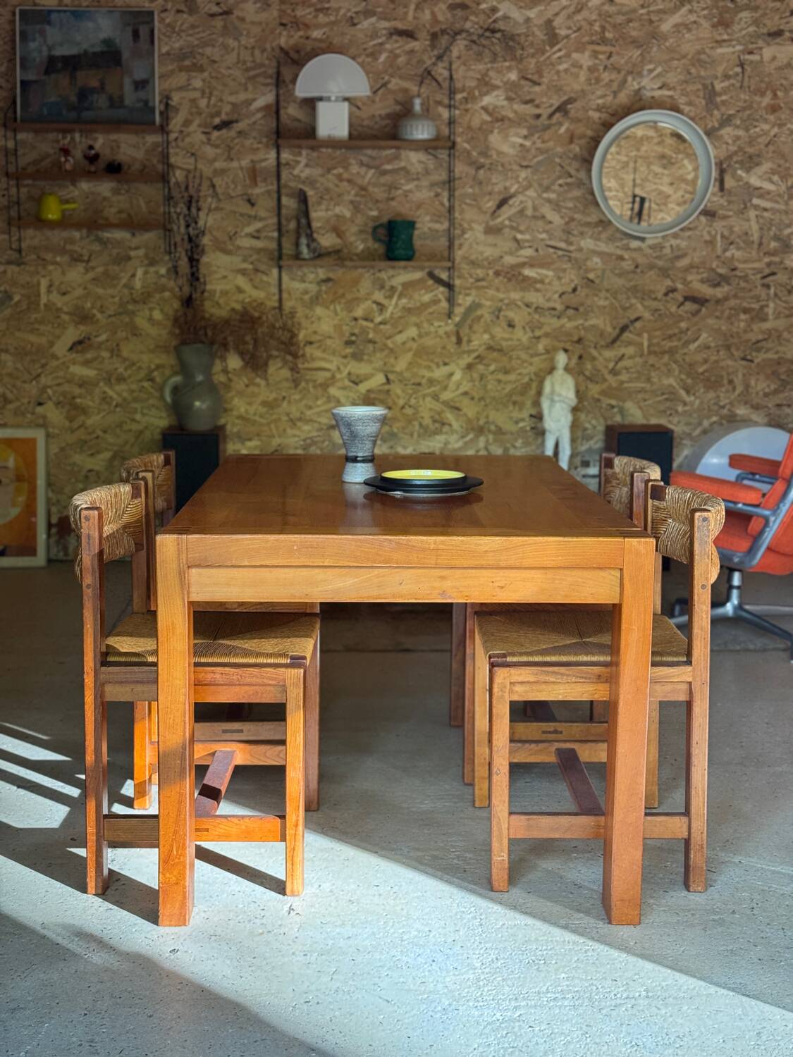 Regain 1970 table chairs