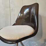 Plexiglas swivel chair