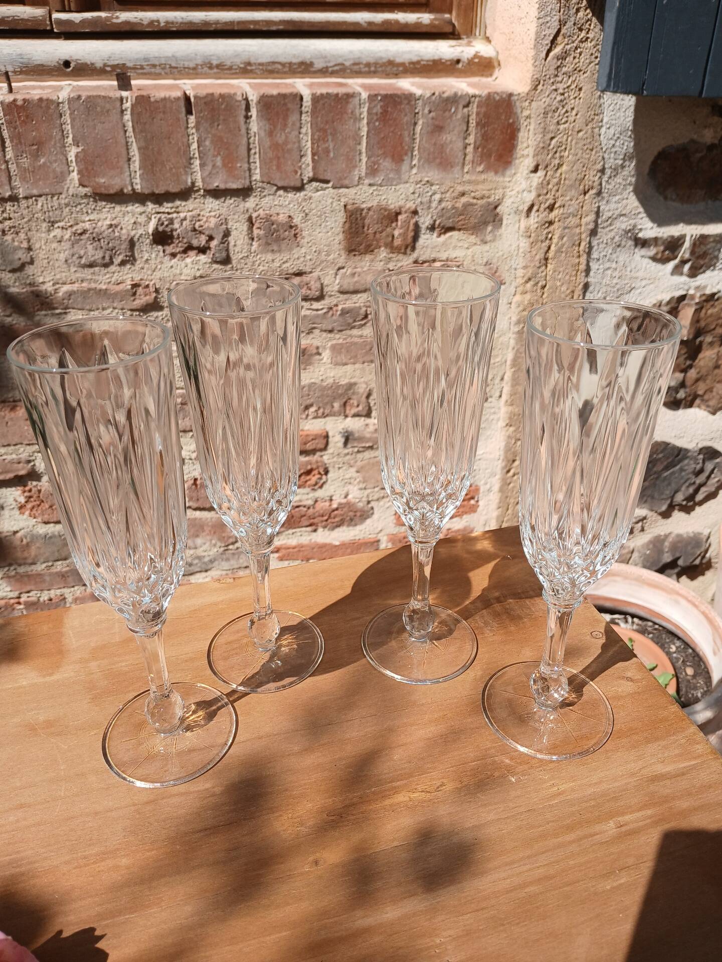 4 flûtes à champagne anciennes 