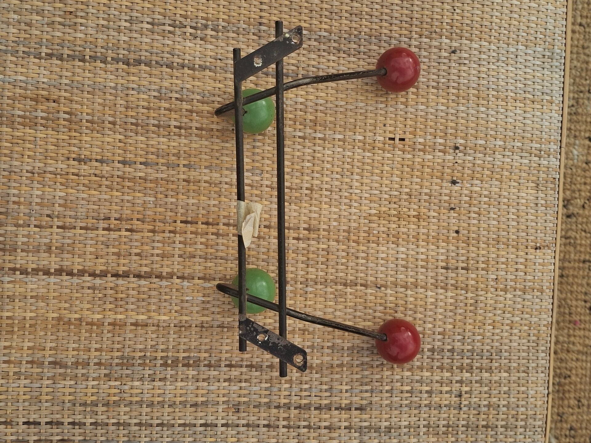 Ball coat rack