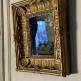 Cadre en bois doré sculpté, début XIXème siècle