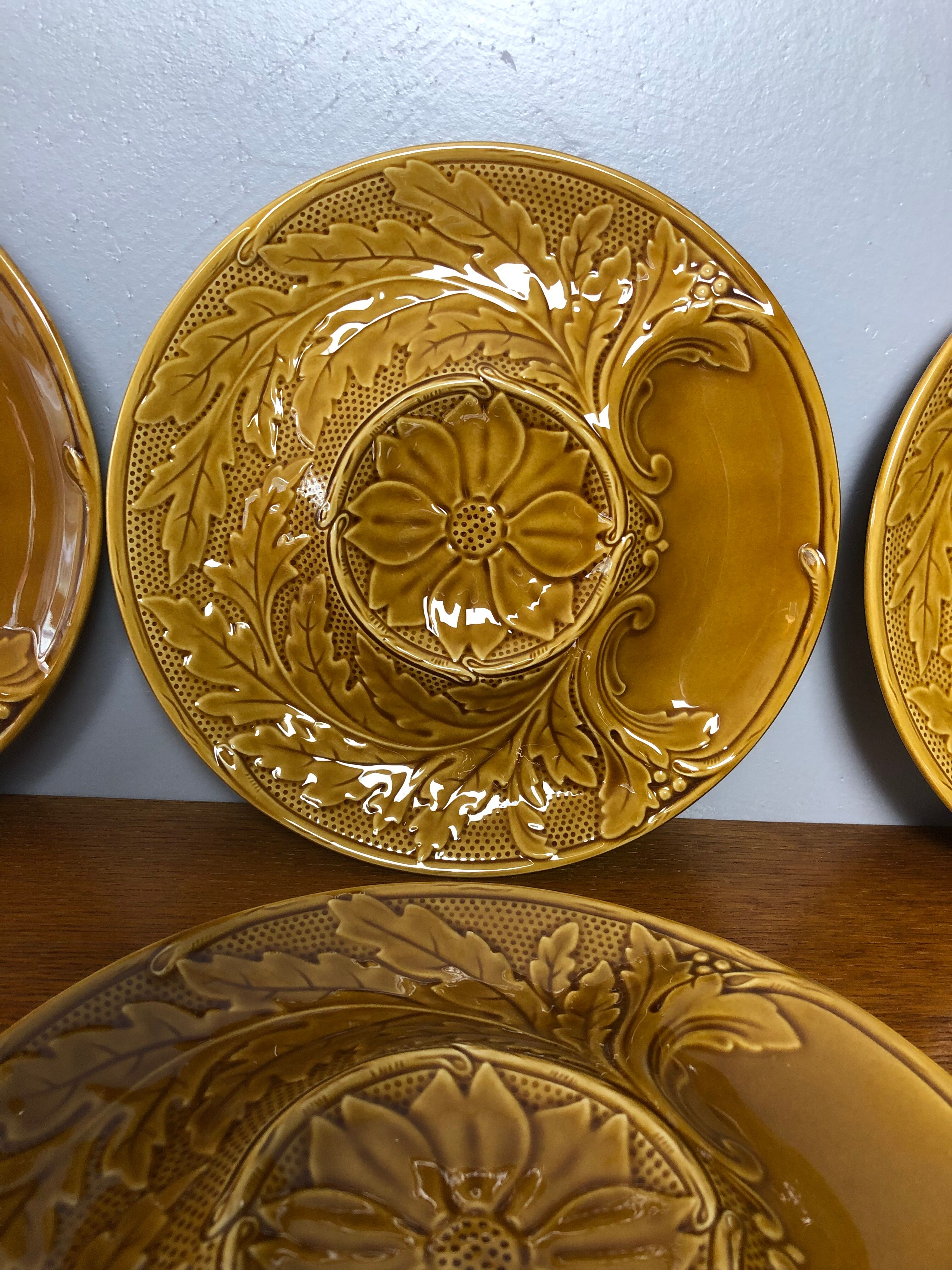 6 artichoke plates in Gien earthenware