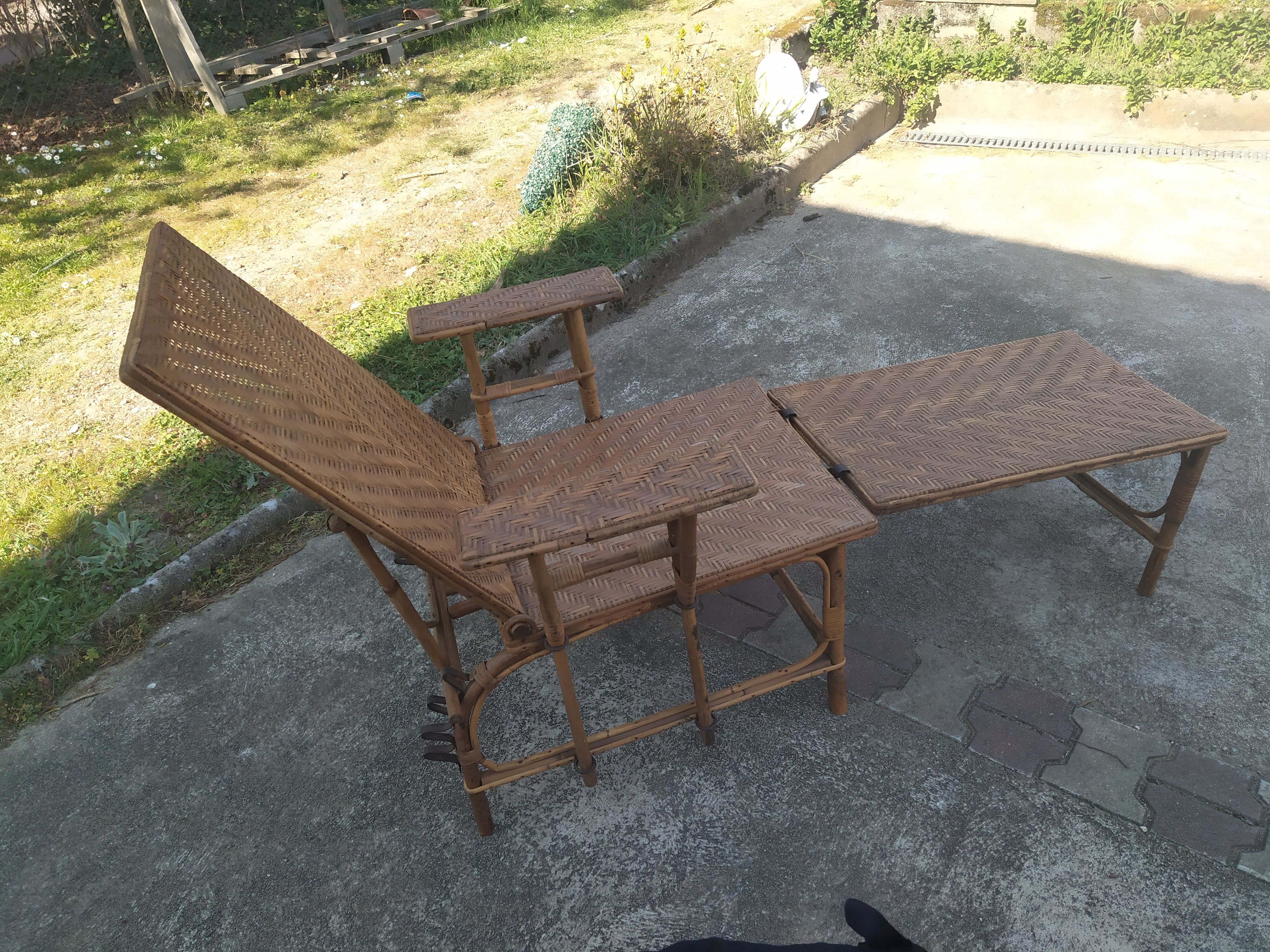 Former rattan and bamboo lounge chair in 1920