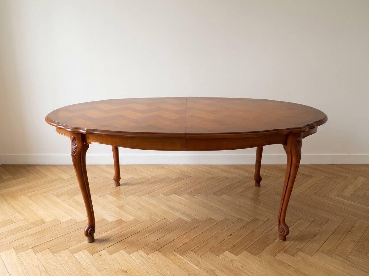 Louis XV table and 4 chairs in wood and marquetry.