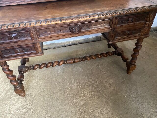 Oak desk and oak veneer feet turned Louis XIII style