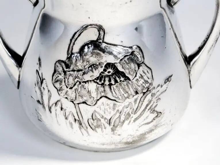 Sucrier Art Nouveau, en laiton argenté, Pologne, années 1920