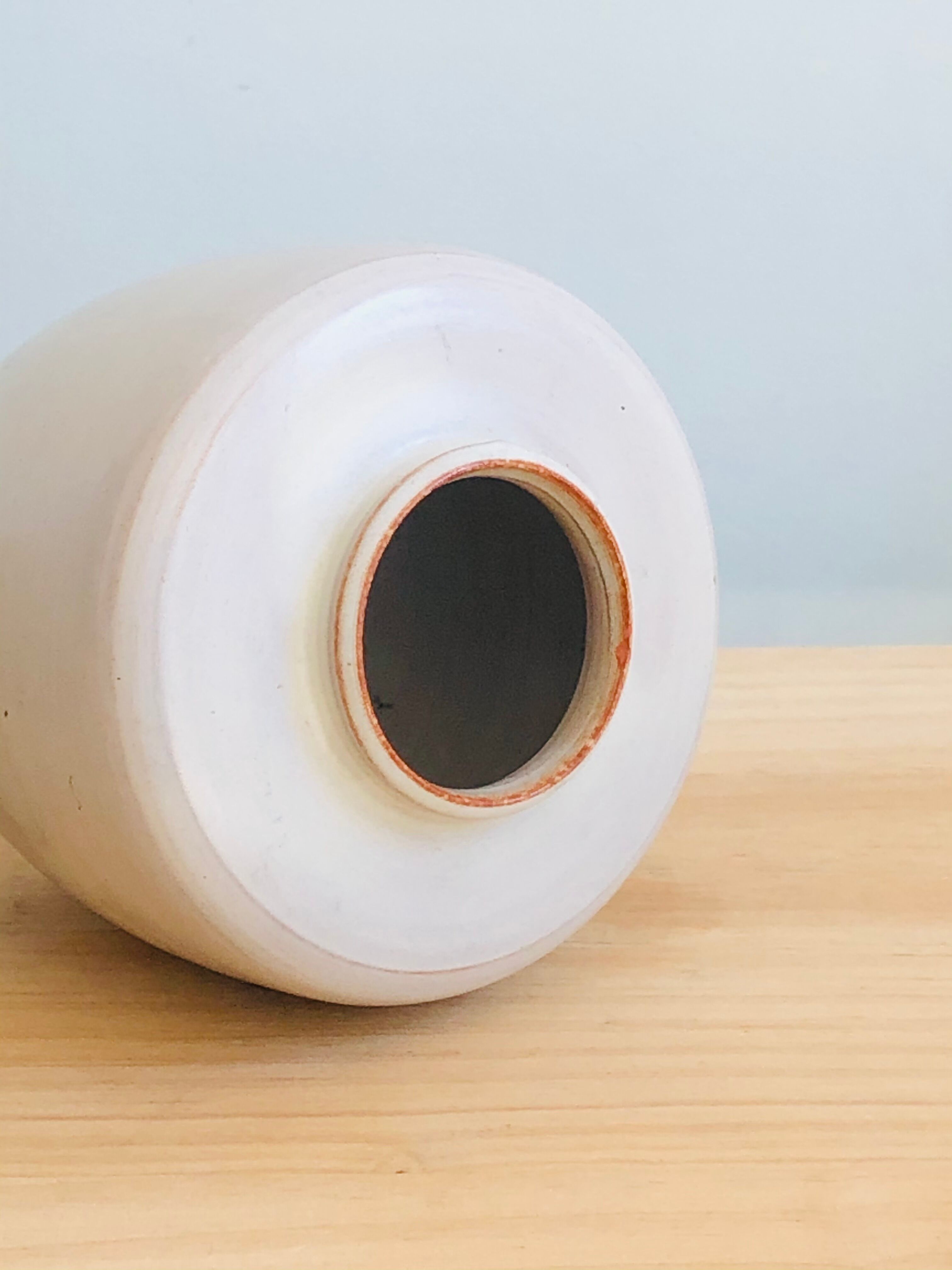 H10cm enamelled terracotta vase