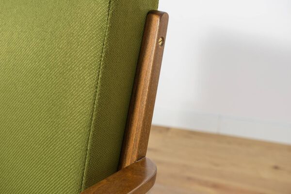 Fauteuils de Selman Selmanagic pour VEB Deutsche Werkstätten Hellerau.