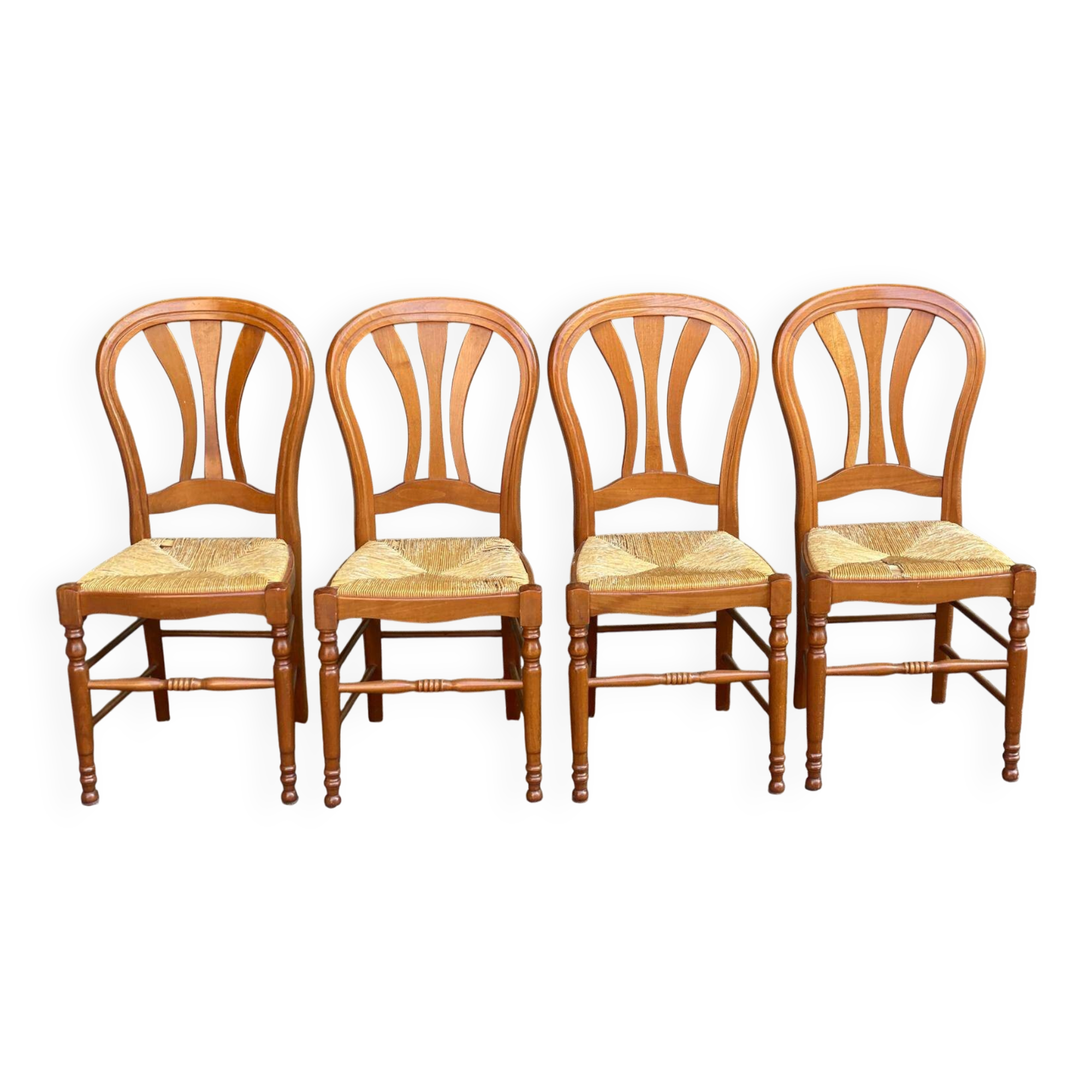 4 country-style Louis Philippe medallion chairs with rush seats from the 1970s.