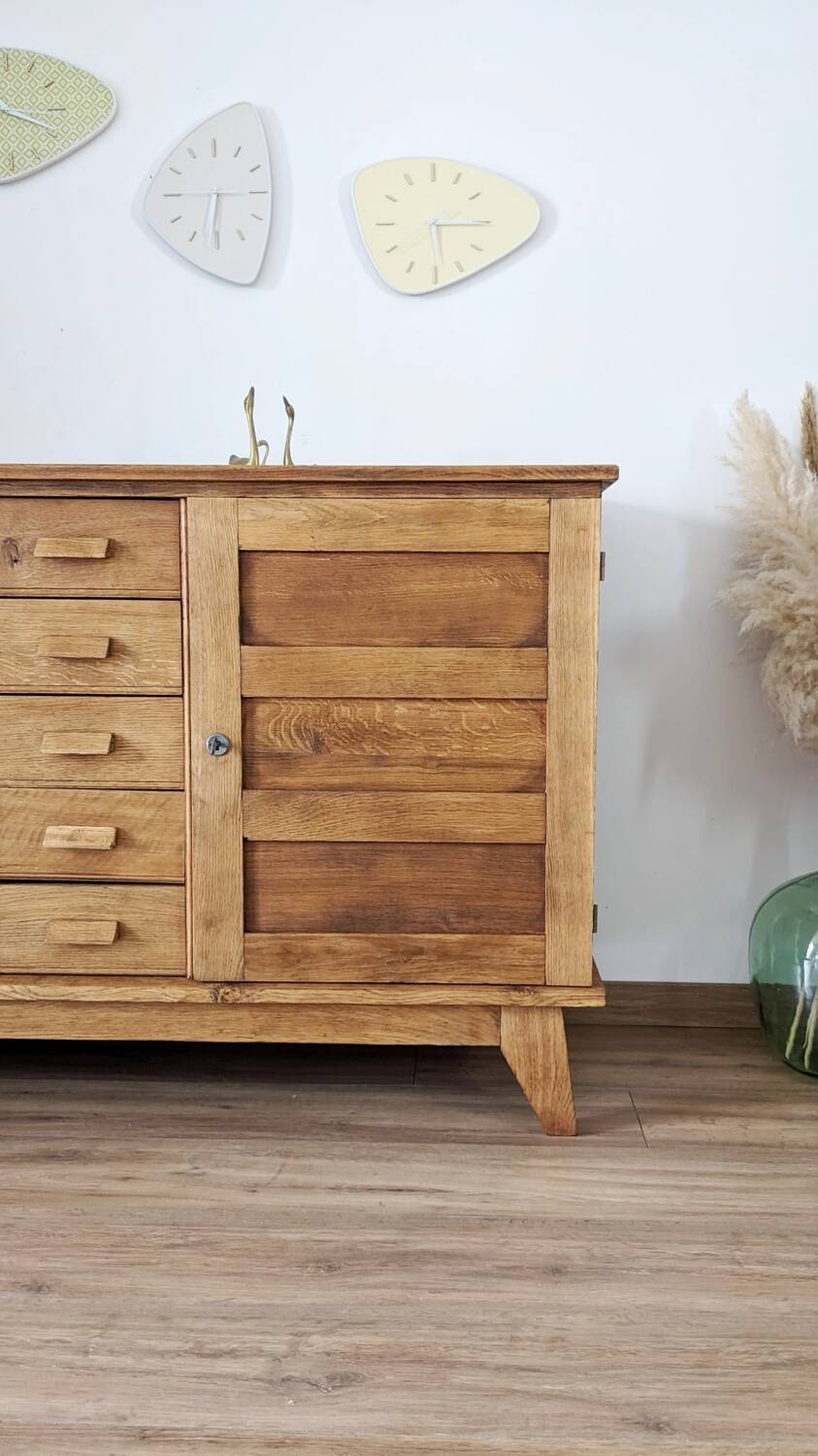 Buffet of disaster victims René Gabriel