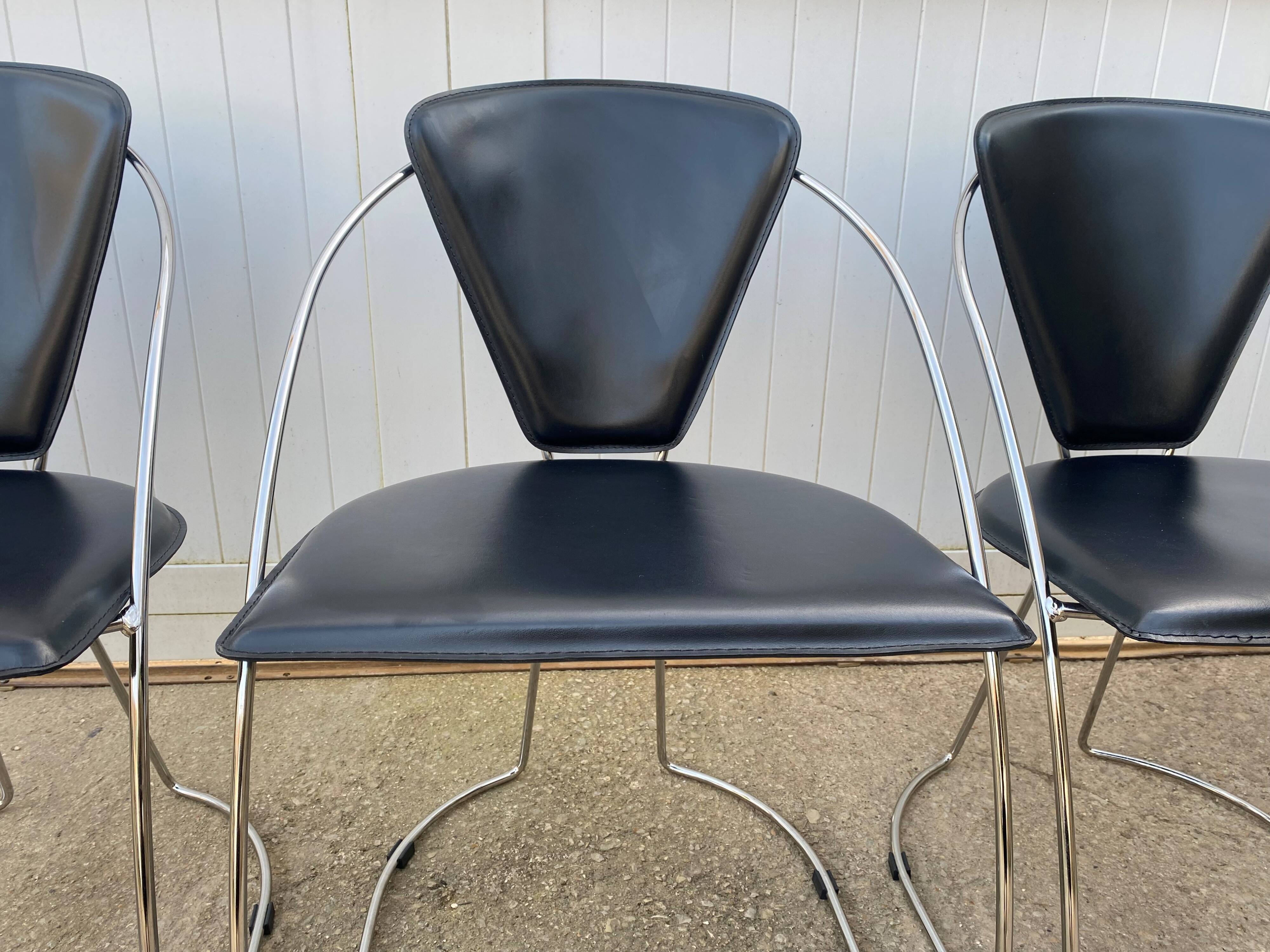 4 Linda armchairs by Arrben in black leather and chrome steel, 1980
