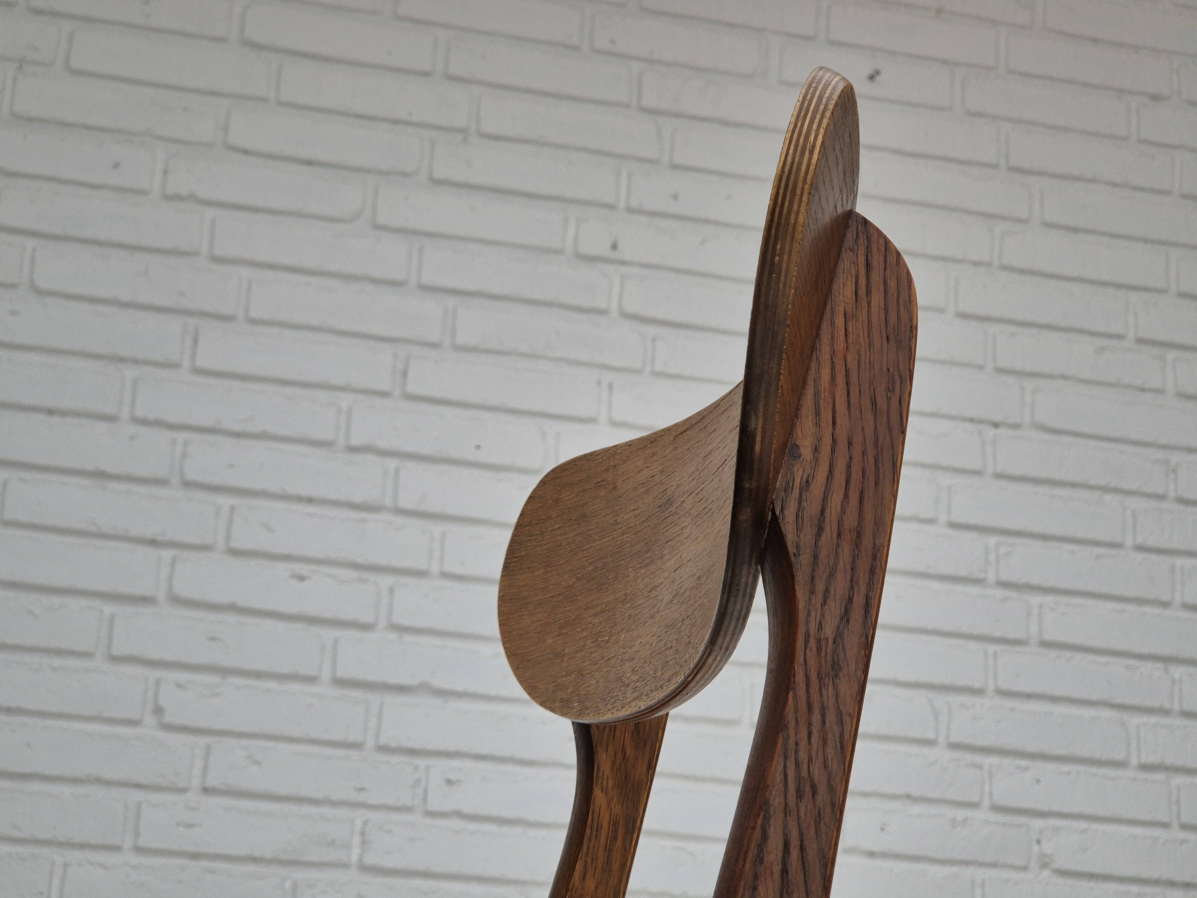 1960s, set of 6 Danish dinning chairs, solid oak wood, reupholstered.