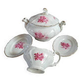 Soup tureen, gravy boat and serving dishes