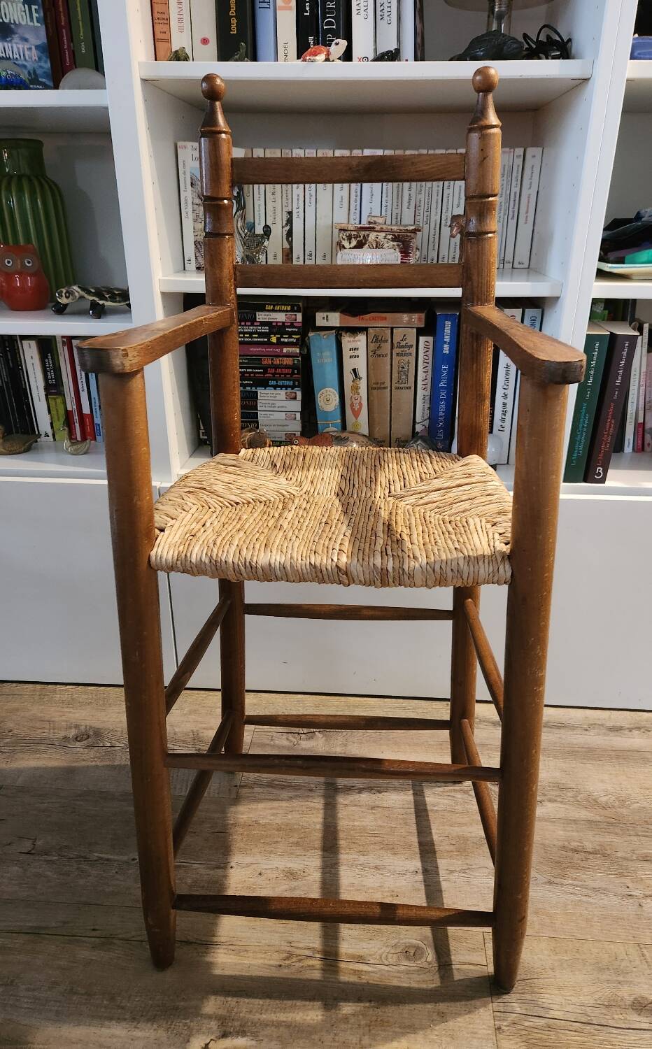 Chaise haute en bois pour enfant