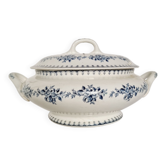 Gien french arcachon porcelain soup tureen flower pattern in blue and white.
