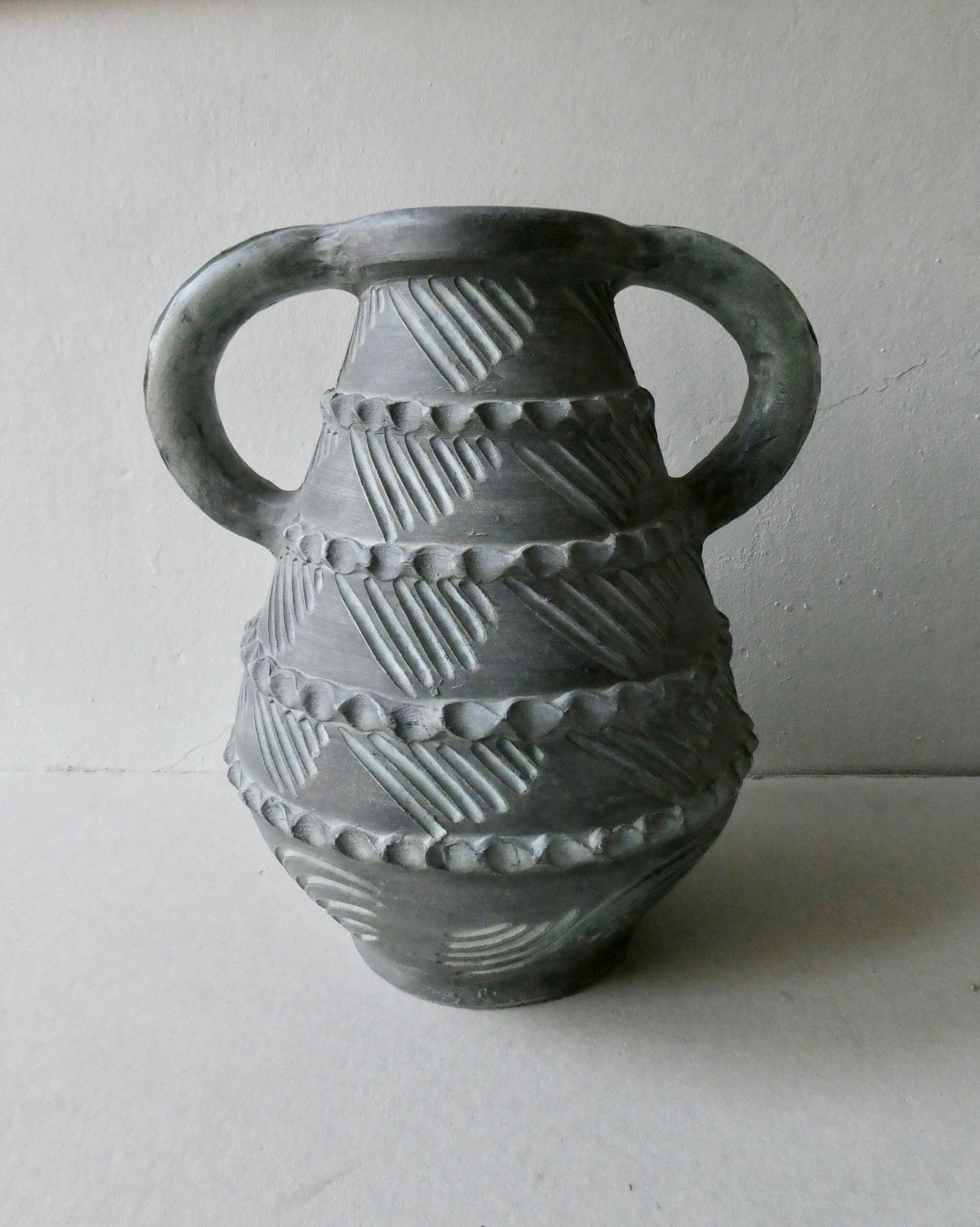 Patinated terracotta vase, brutalist style, Gerunda Spain, height 31 cm