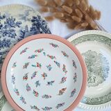 Vintage flat plates green blue pink