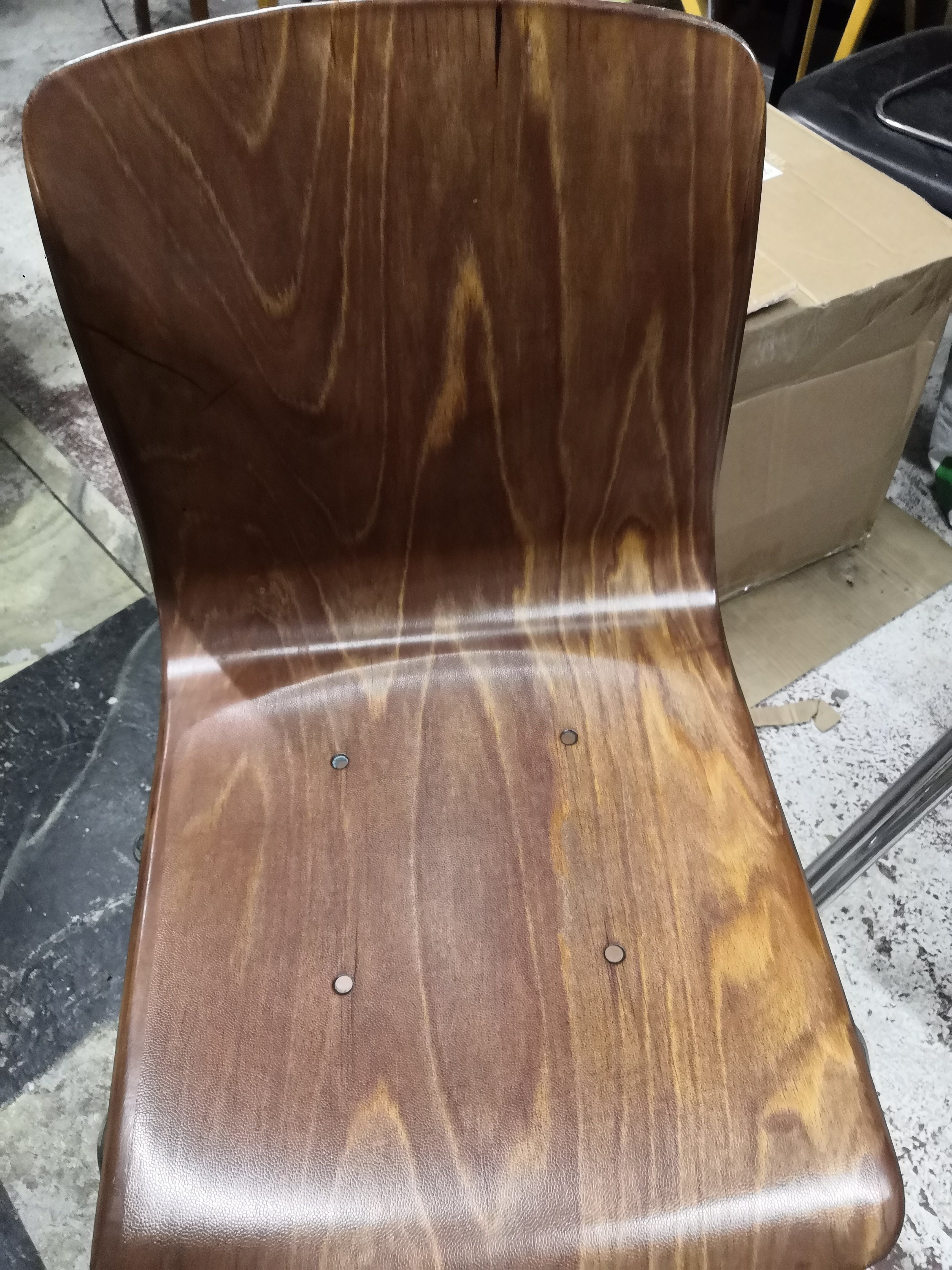 9 Pagholz Thur-Op-Seat chairs