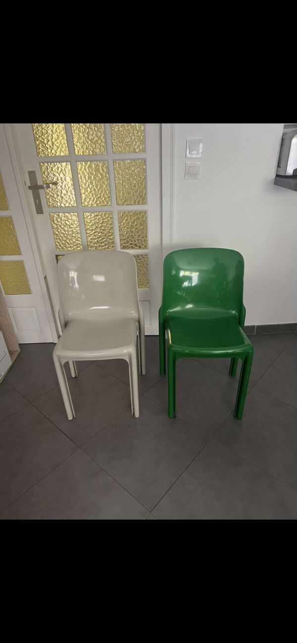 – Paire de chaises Selene originales  Vico Magistretti pour Artemide (196