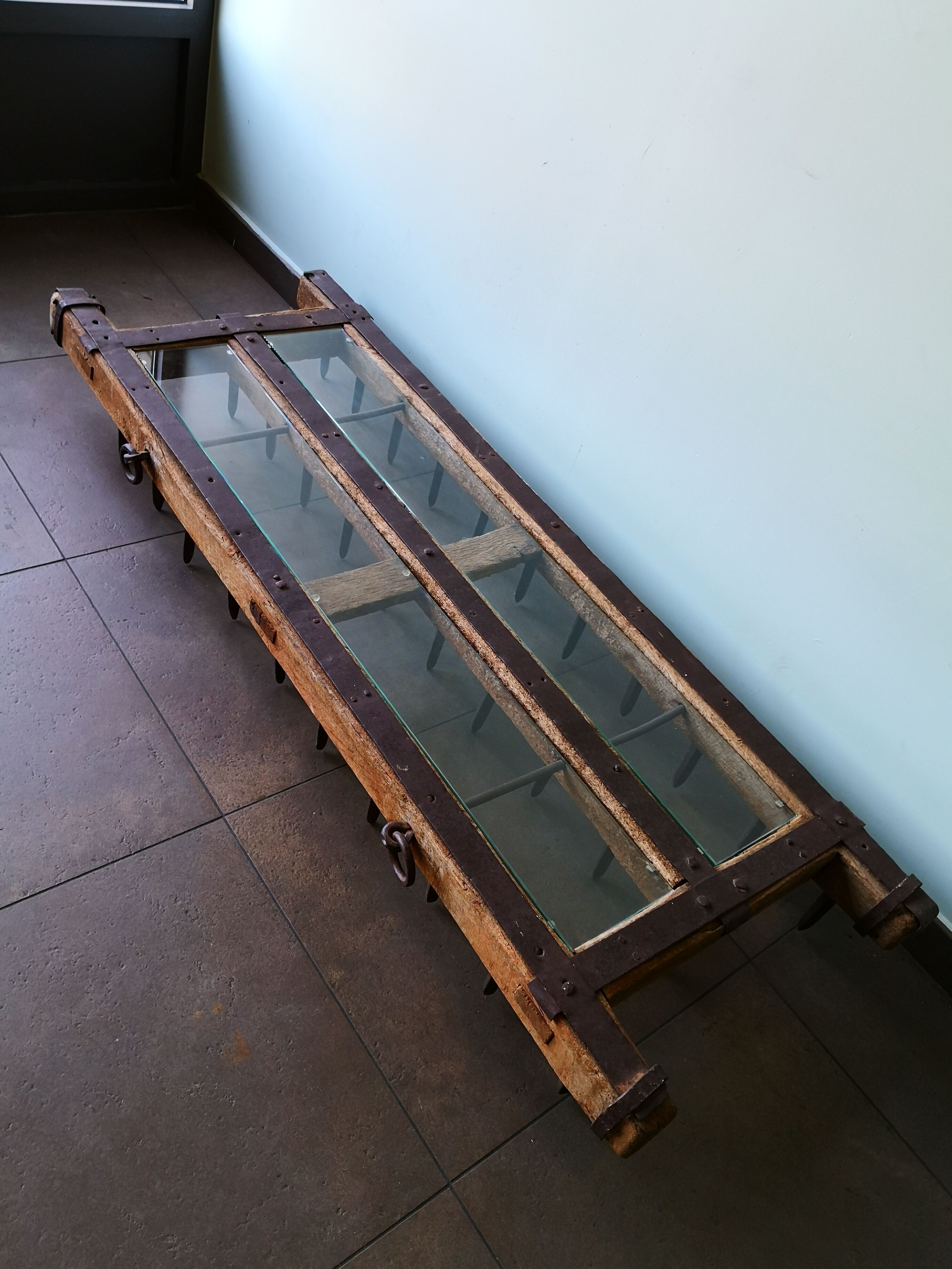 Table basse, herse agricole