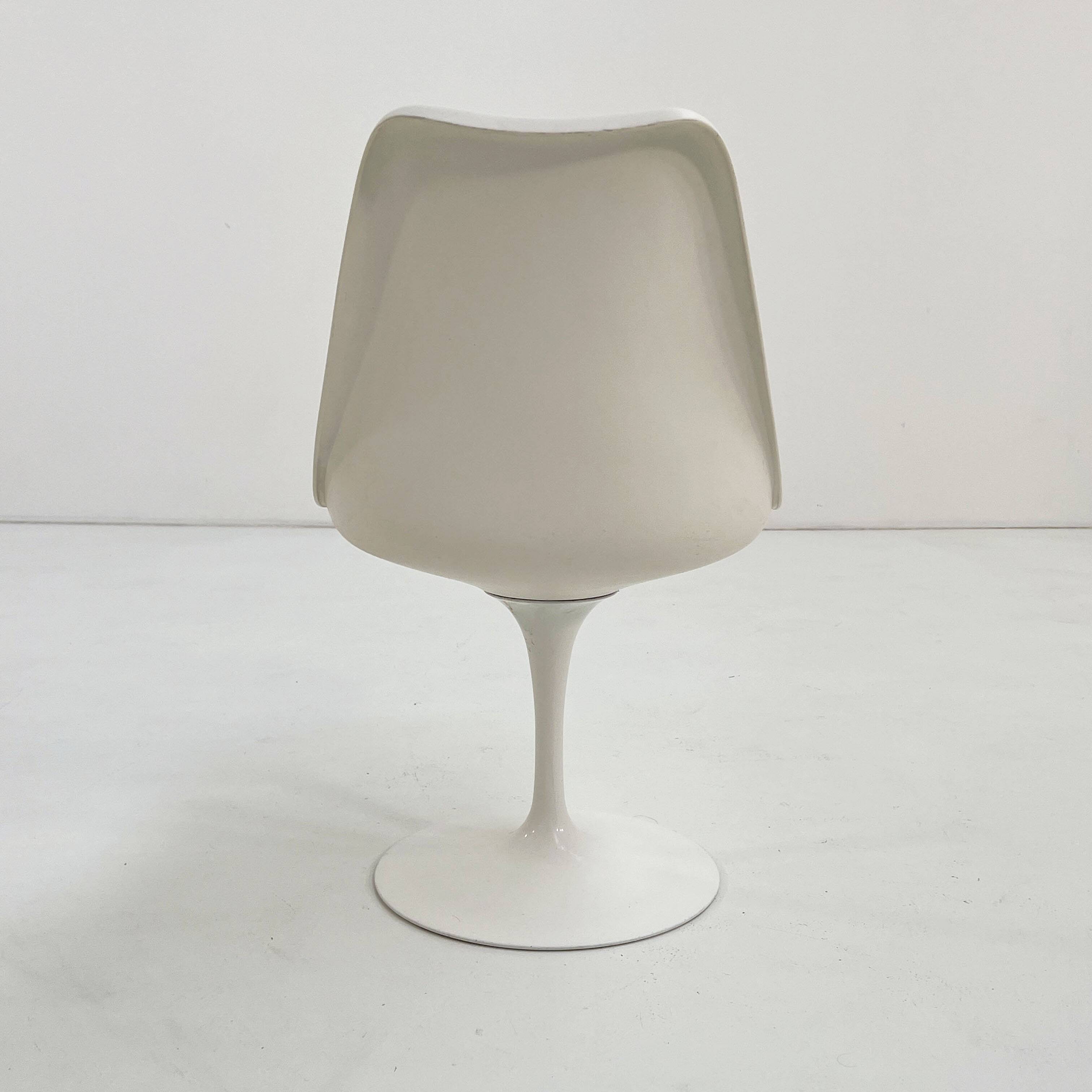Set of 4 Tulip swivel chairs by Eero Saarinen for Knoll, 1960