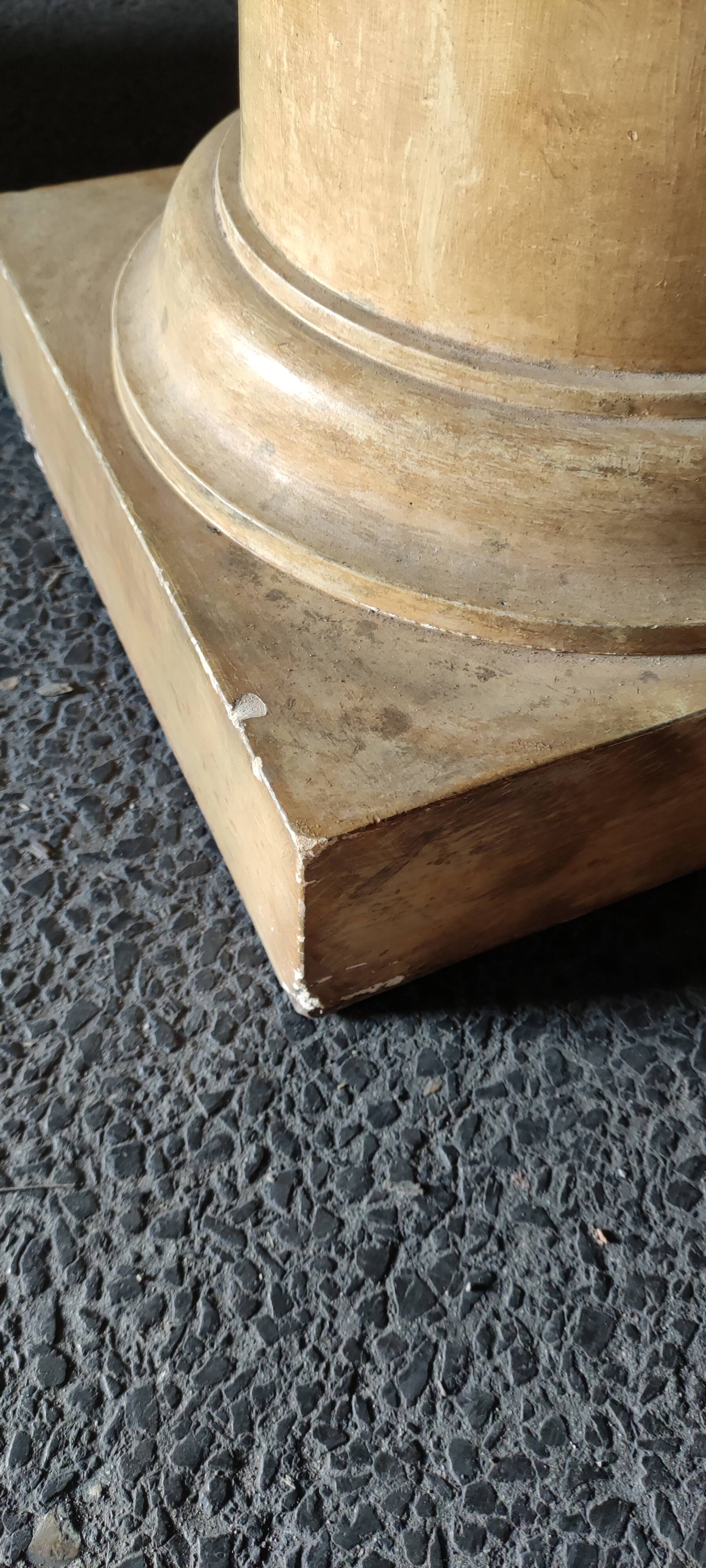 Terracotta column and decorative plaster