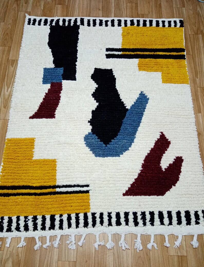 Traditional handmade Beni Ouarine rug 250cmx150cm