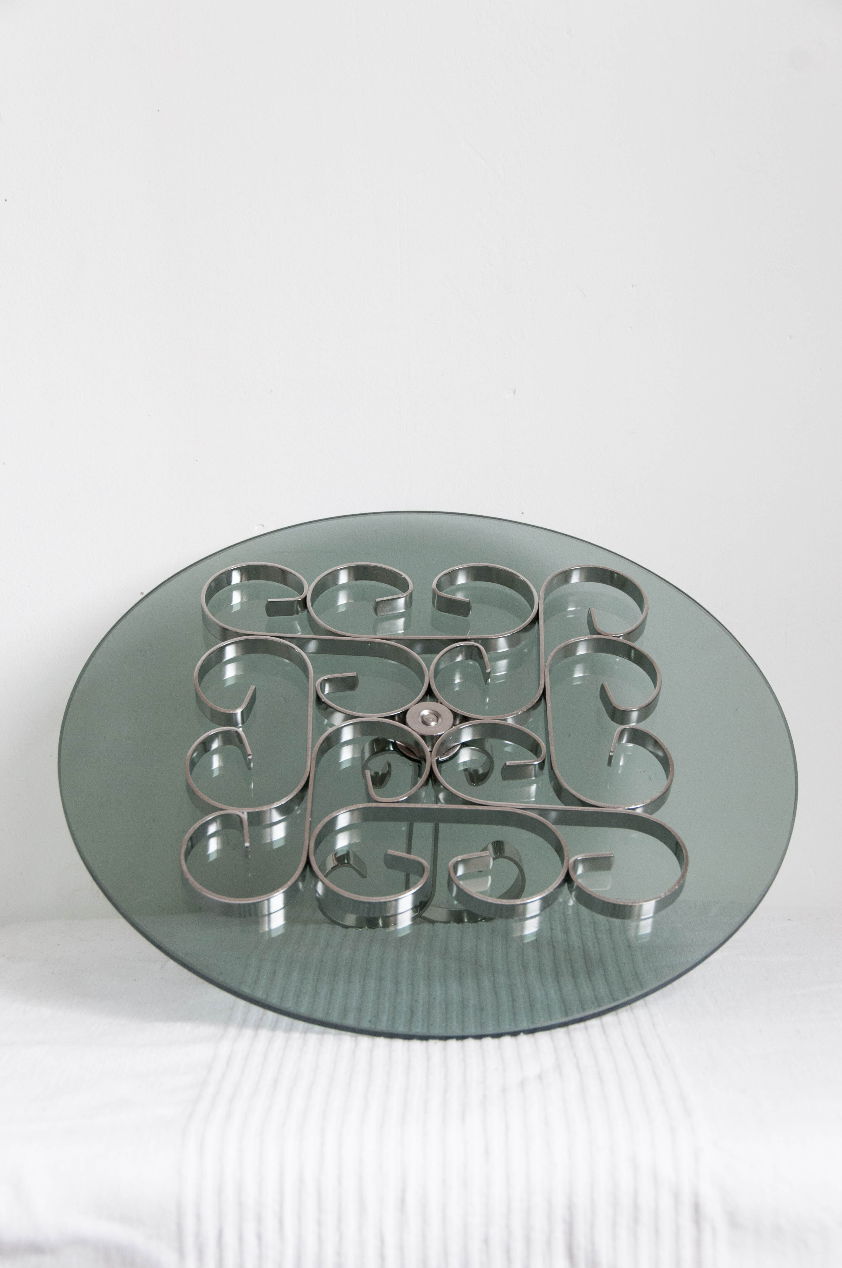 Smoked glass presentation tray