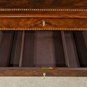 Coiffeuse en Ronce d’Acajou, époque Restauration – Début XIXe