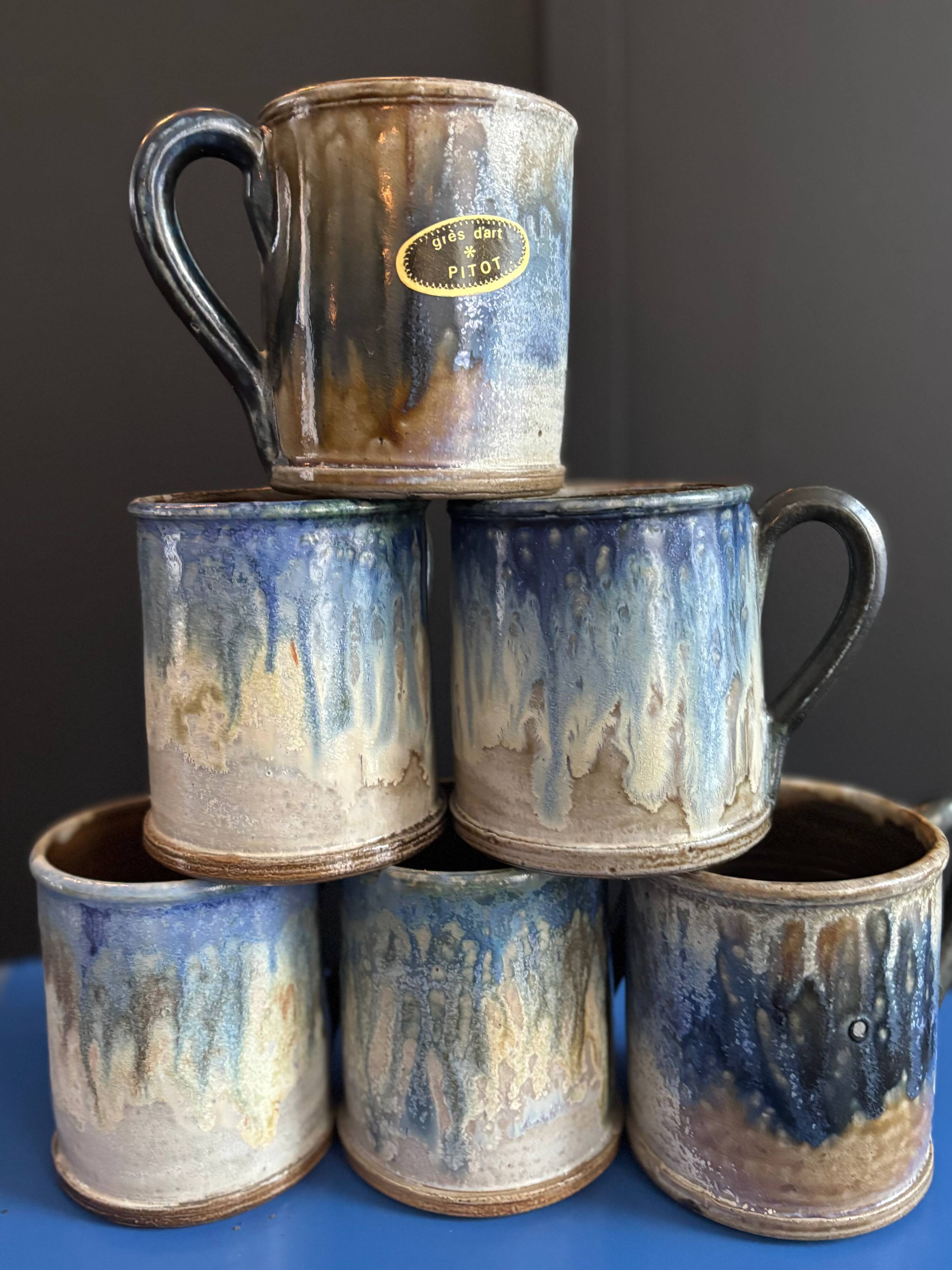 6 Pitot stoneware art beakers