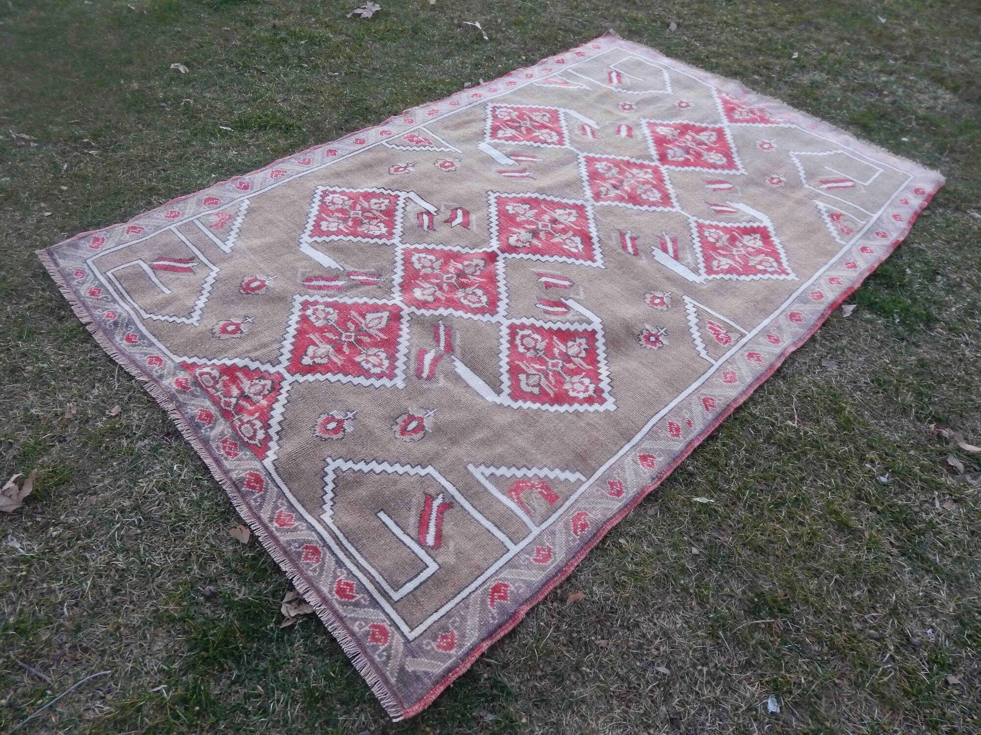 Vintage Turkish Oushak rug 154x243 cm