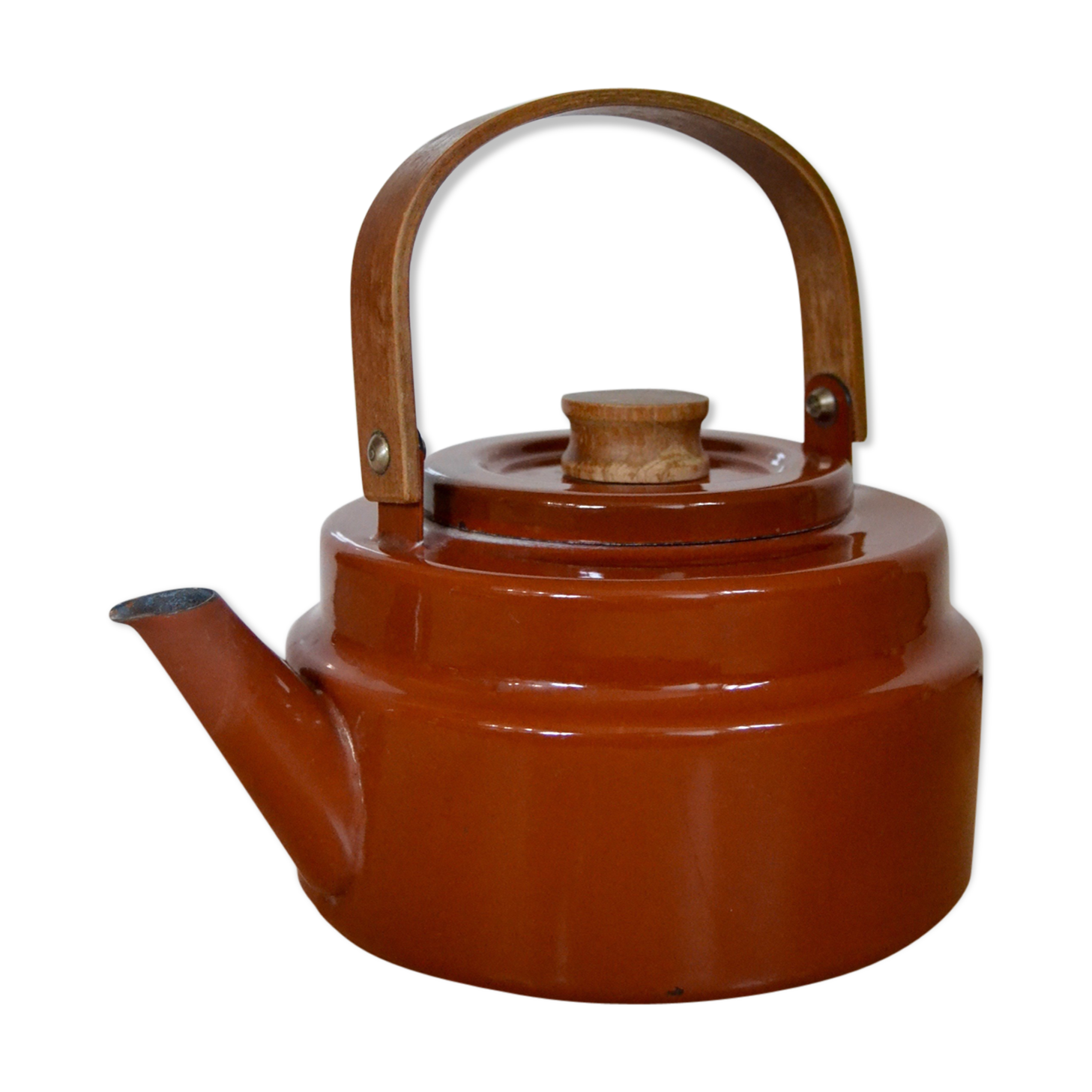 Kettle hygge Scandinavian metal & wood