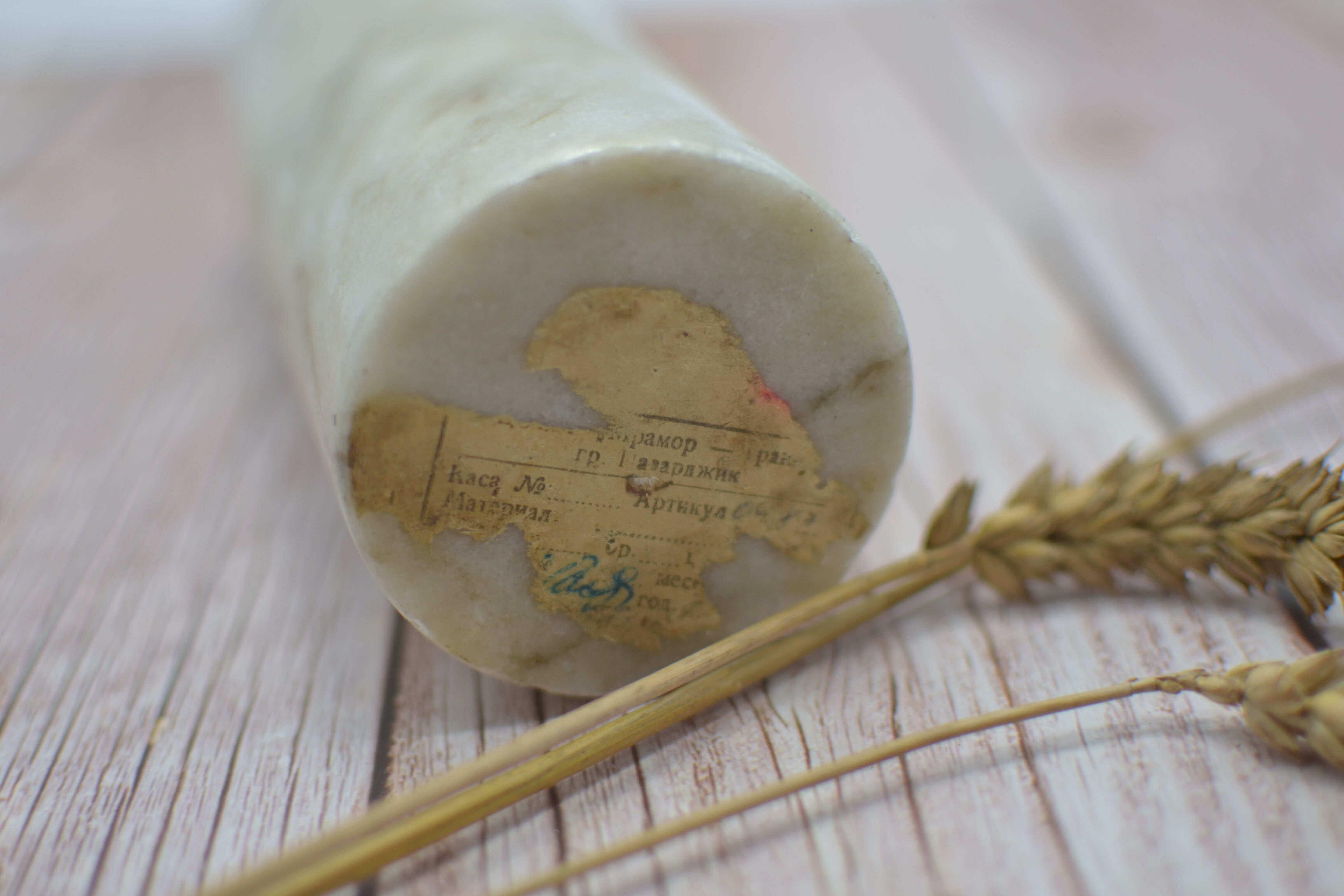 Candle holder in marble