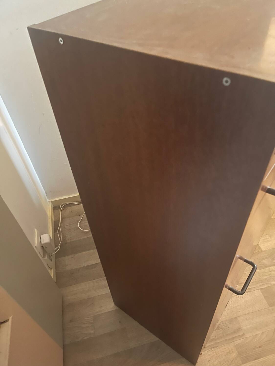 Shoe cabinet
