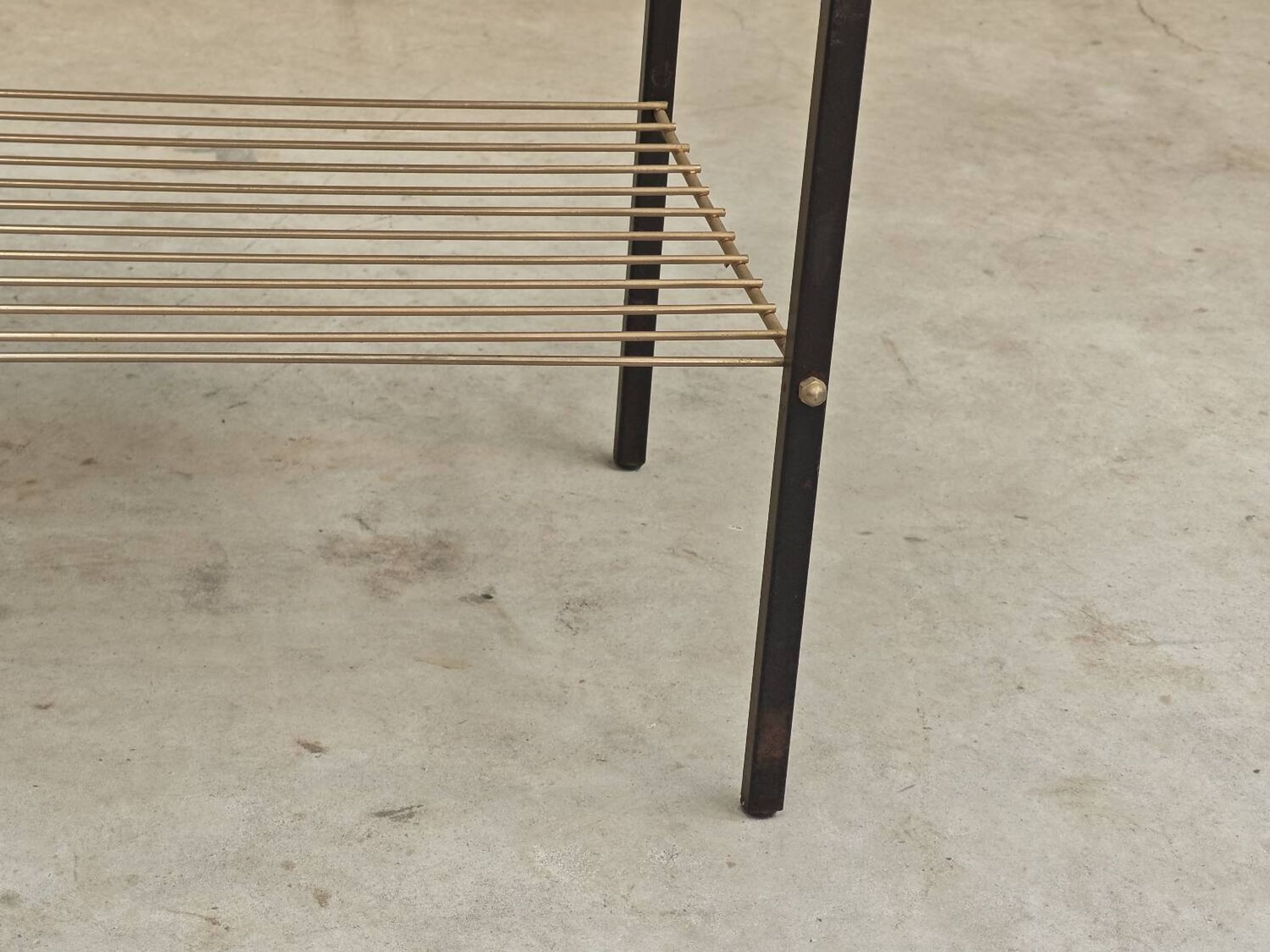 Vintage vinyl serving trolley in wood and gold metal