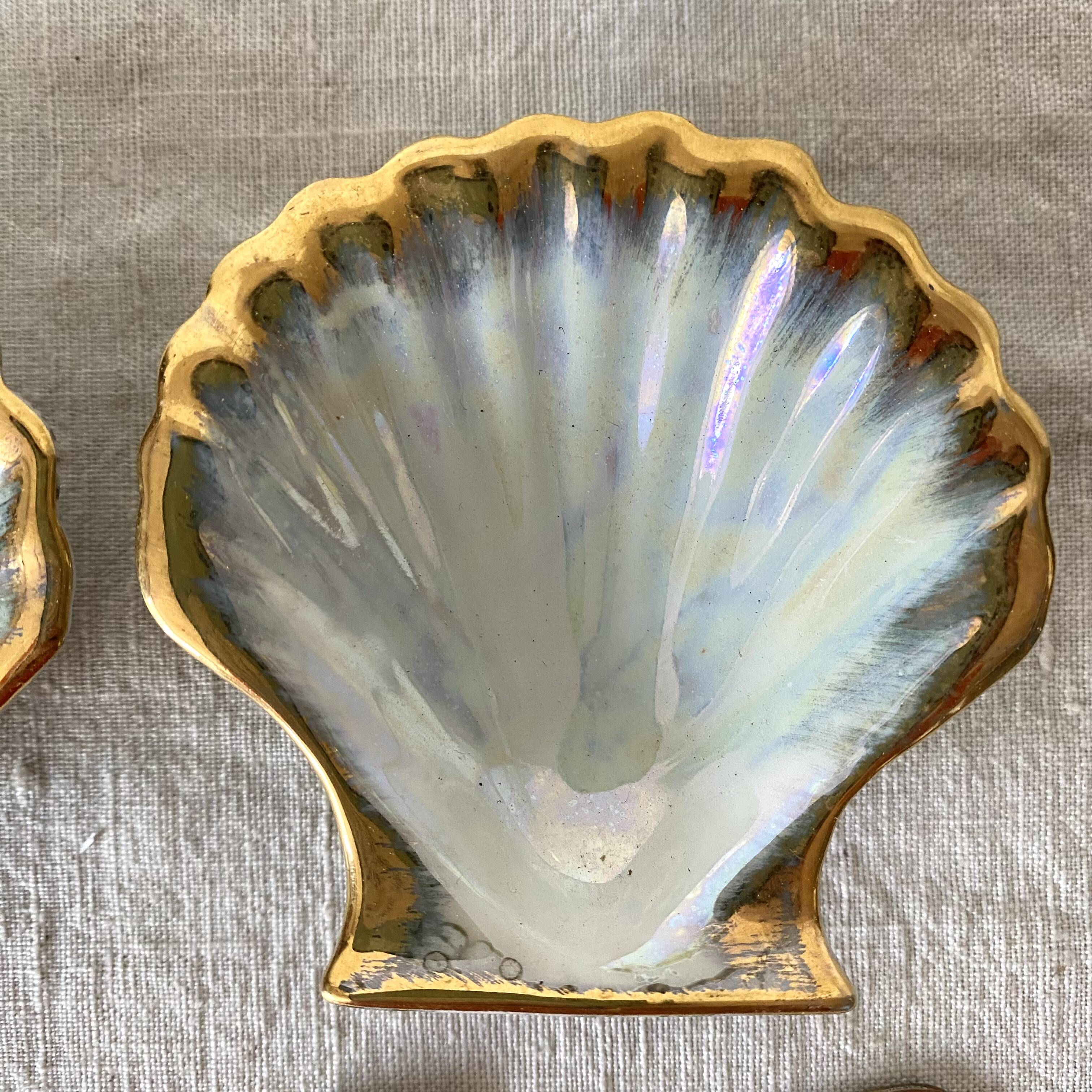 Porcelain seashell salt and pepper shakers in their case